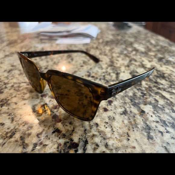 Brand new Rayban RB4323 brown tortoise polarised womens sunglasses. - Picture 3 of 7